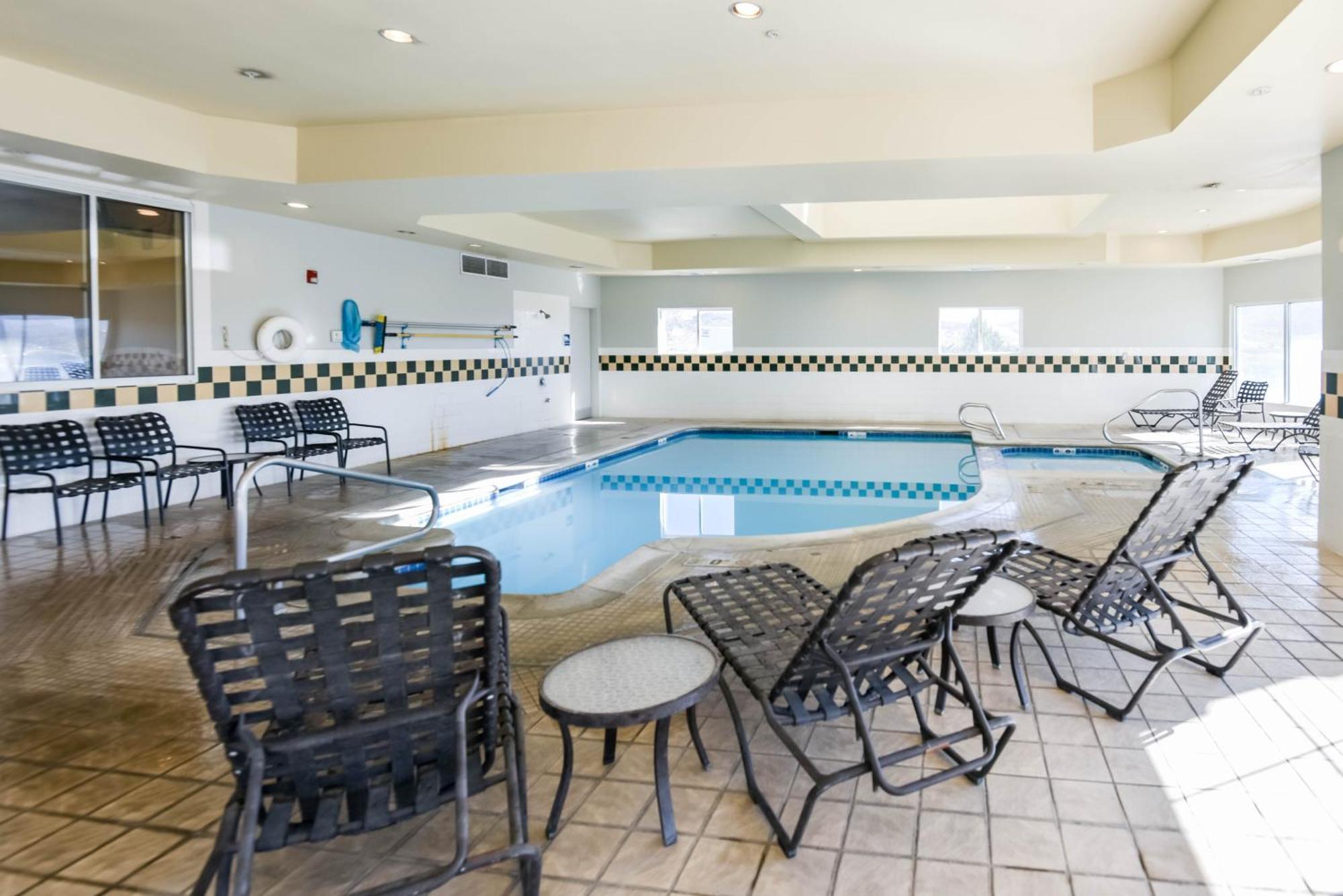 Shutters Hotel Елко Екстериор снимка